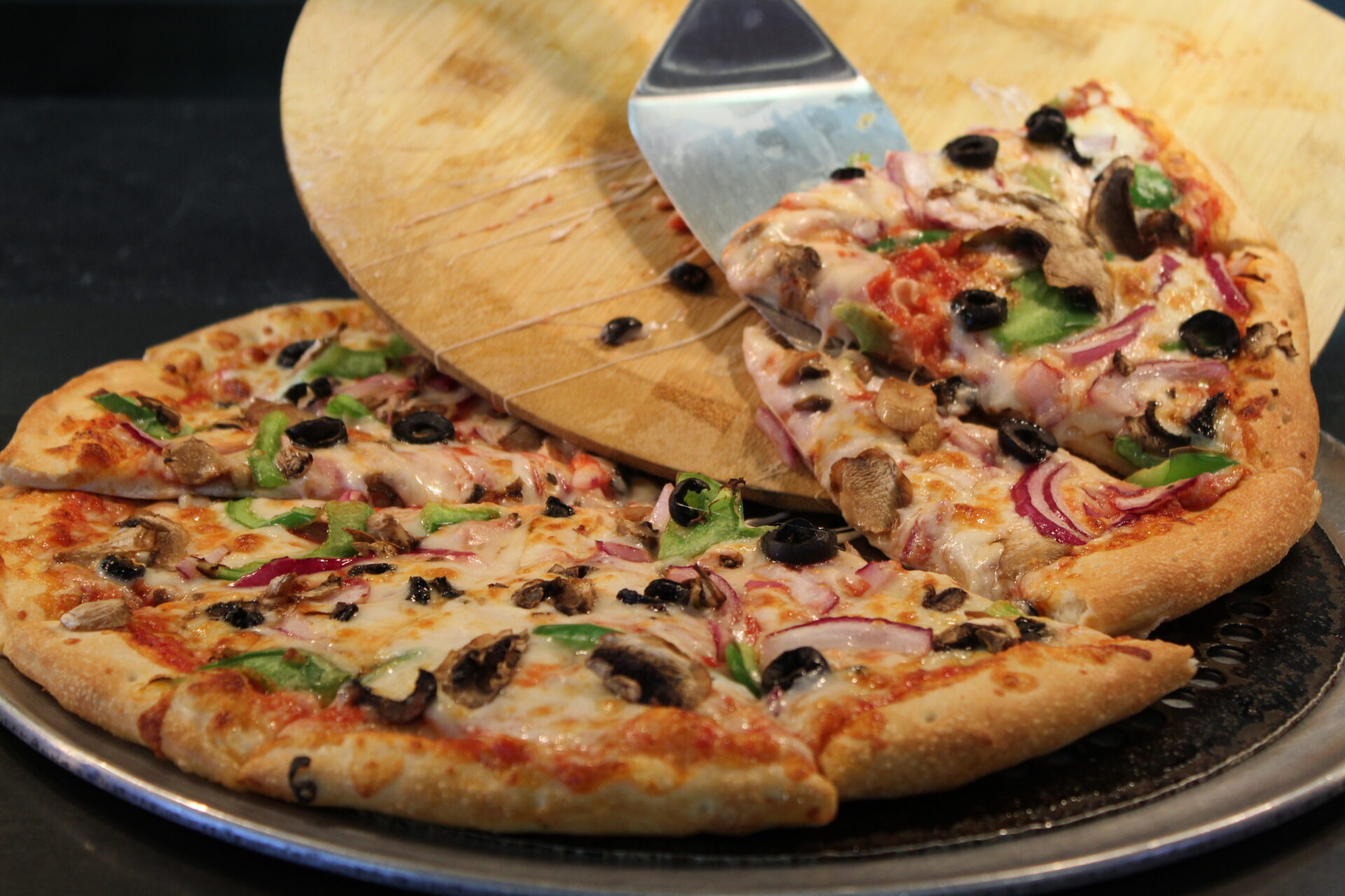 Best Pizza’s in Cullman Adapris Pizza Buffet